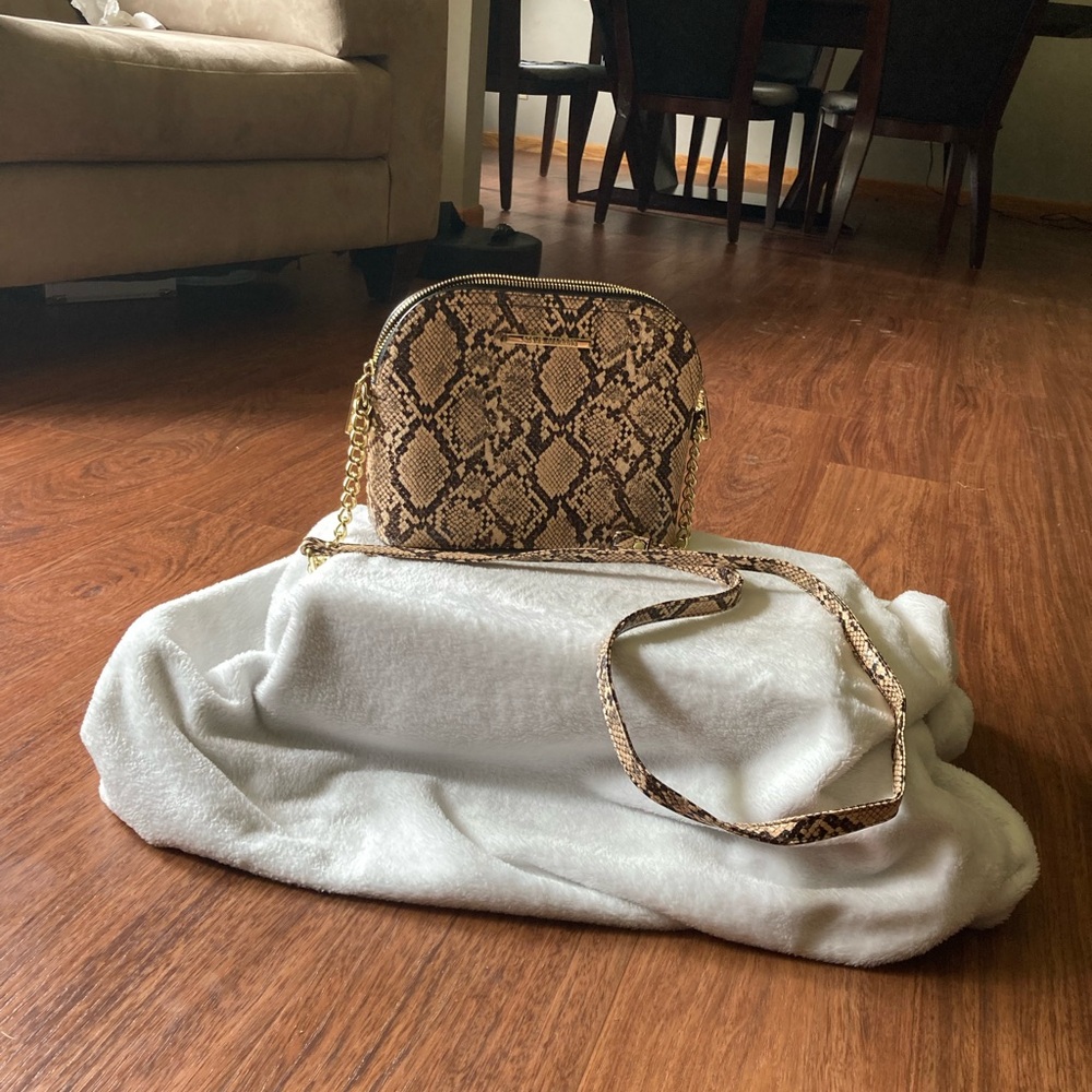 Steve Madden purse